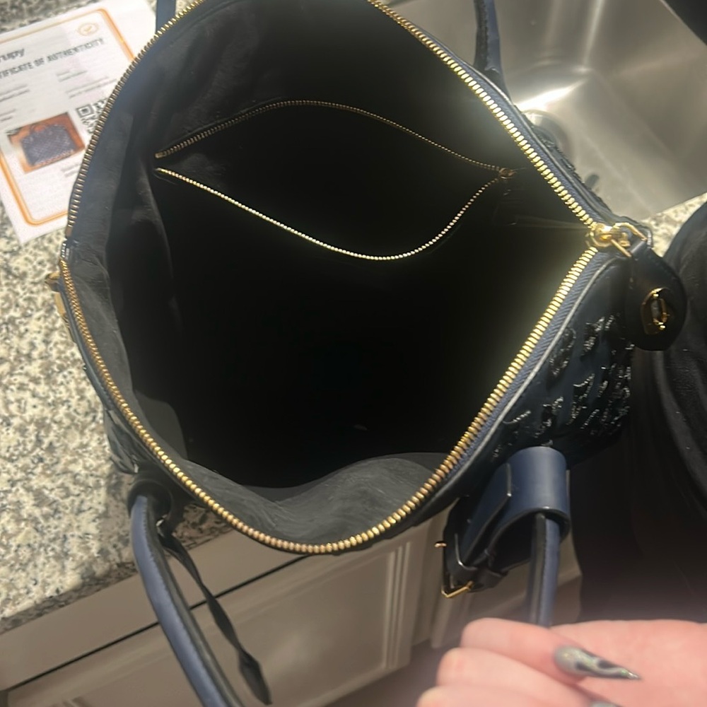Louis Vuitton Navy Monogram Lockit Verticle W/ Certificate of Authenticity - Picture 12 of 16
